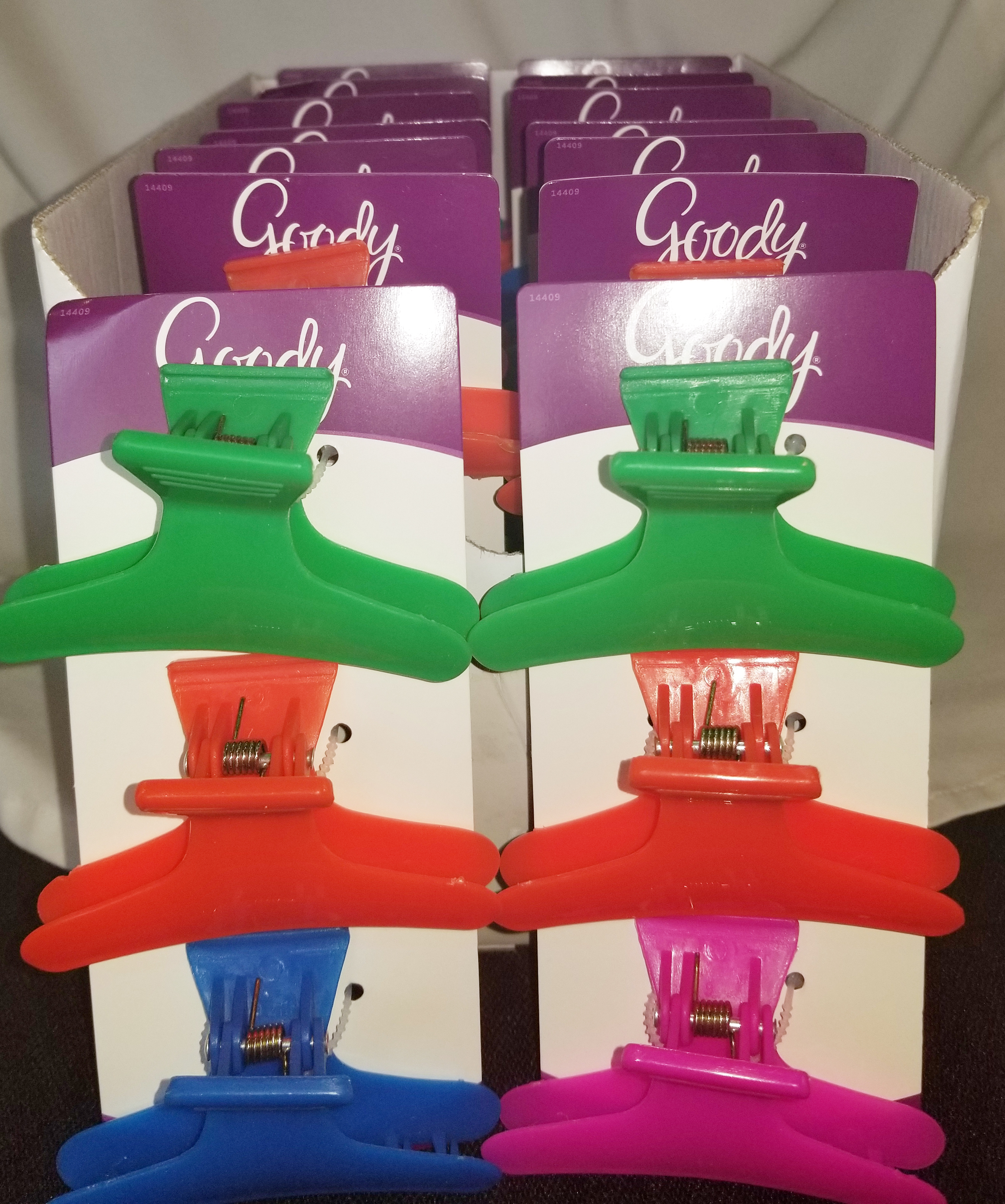 Goody Section Claw Clips, 3 CT. Comes in 16 Pack Counter Display/ Shelf Box.